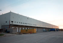 Foto infraestructura fachada de bodega Foto fachada de bodegas