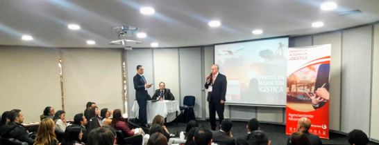 Foto servicio de asesorías jurídicas Foto conferencia